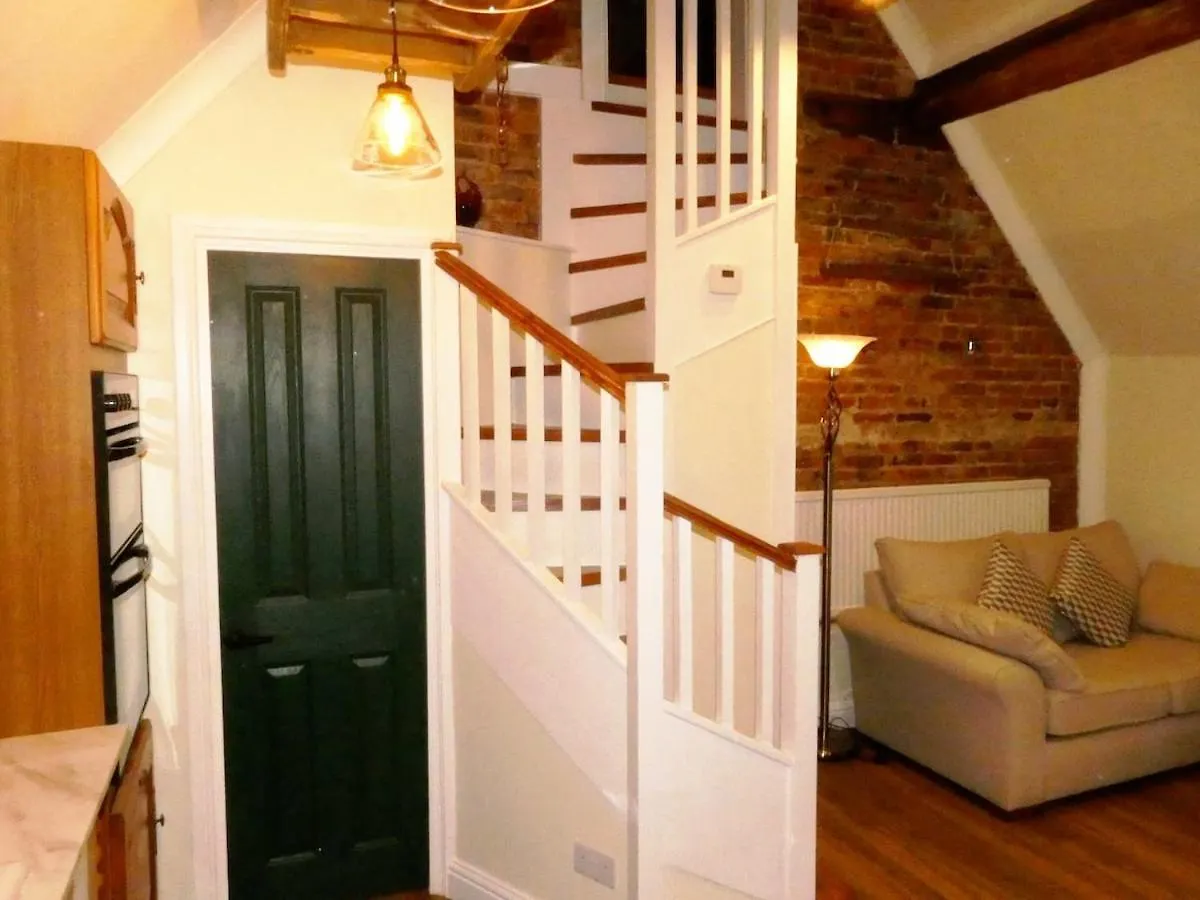 The Apple Chamber Self Contained Apartment Doncaster